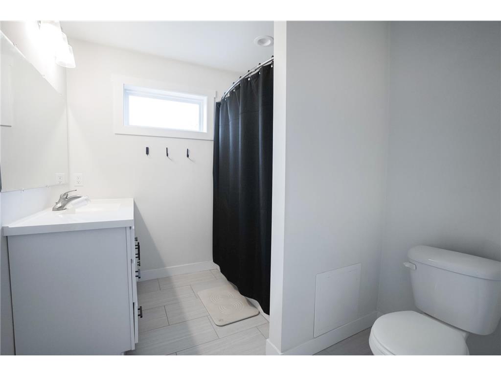2084 E Reaney Avenue Saint Paul MN 55119 7033904 image17