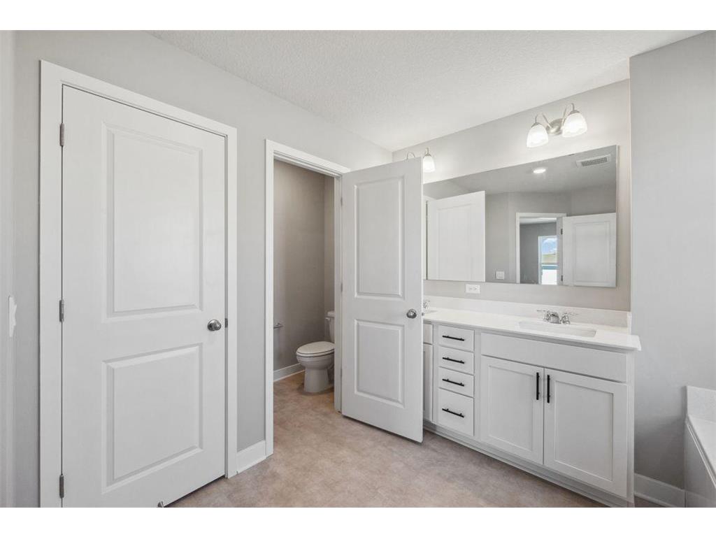 2084 Kestrel Drive Shakopee MN 55379 7065484 image20