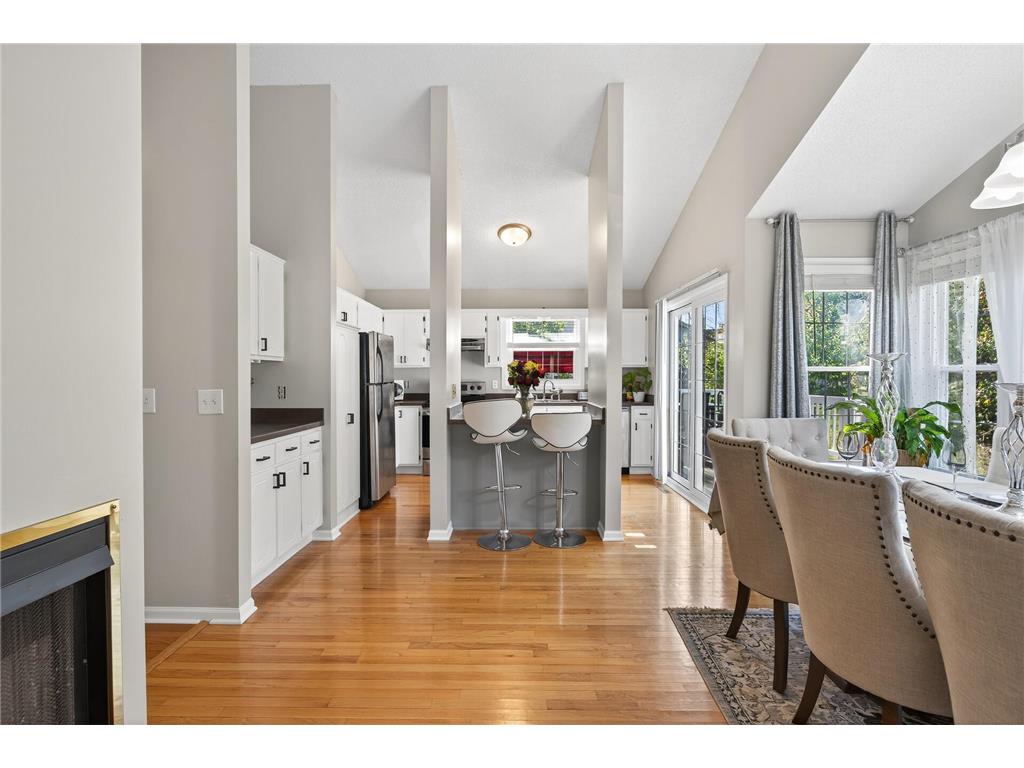 2084 Parkview Lane Woodbury MN 55125 7025435 image11
