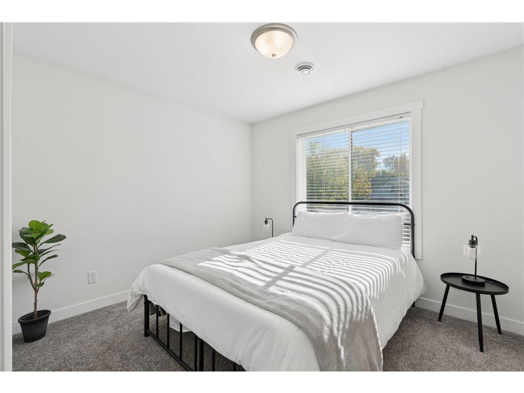 2084 Reaney Avenue E Saint Paul MN 55119 6810319 image14