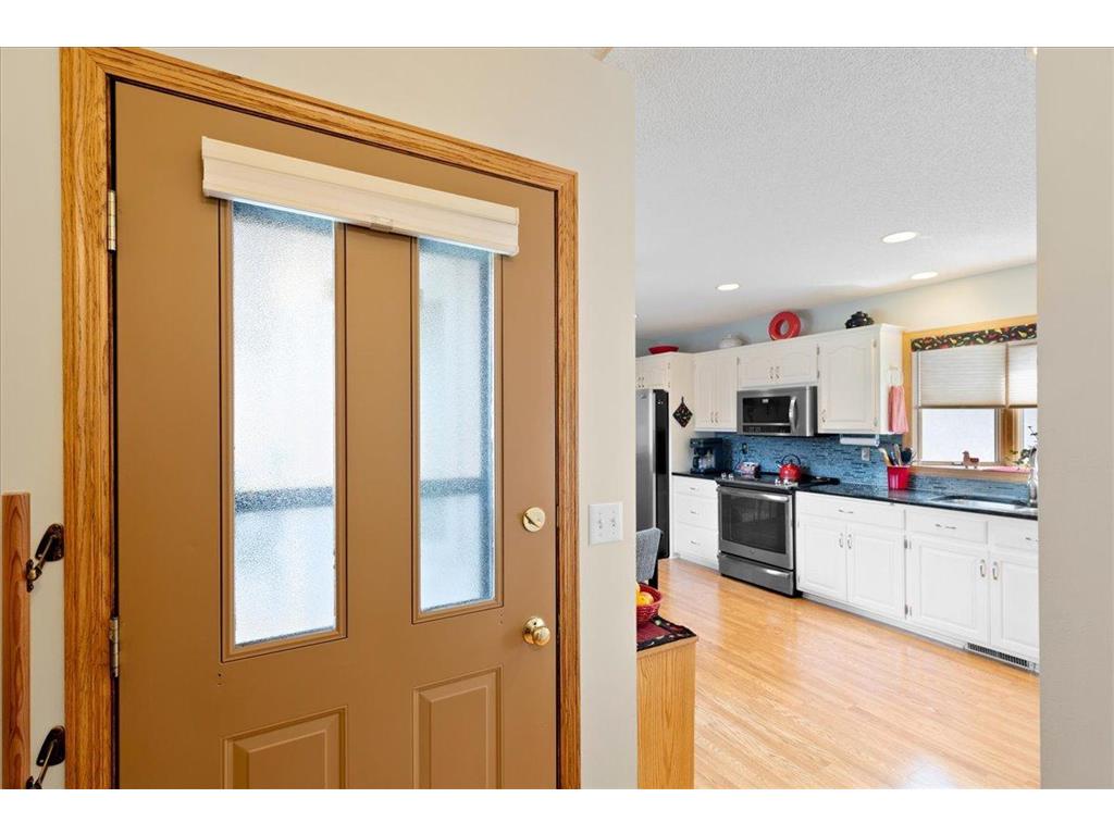 2084 Vierling Drive E Shakopee MN 55379 7081595 image10