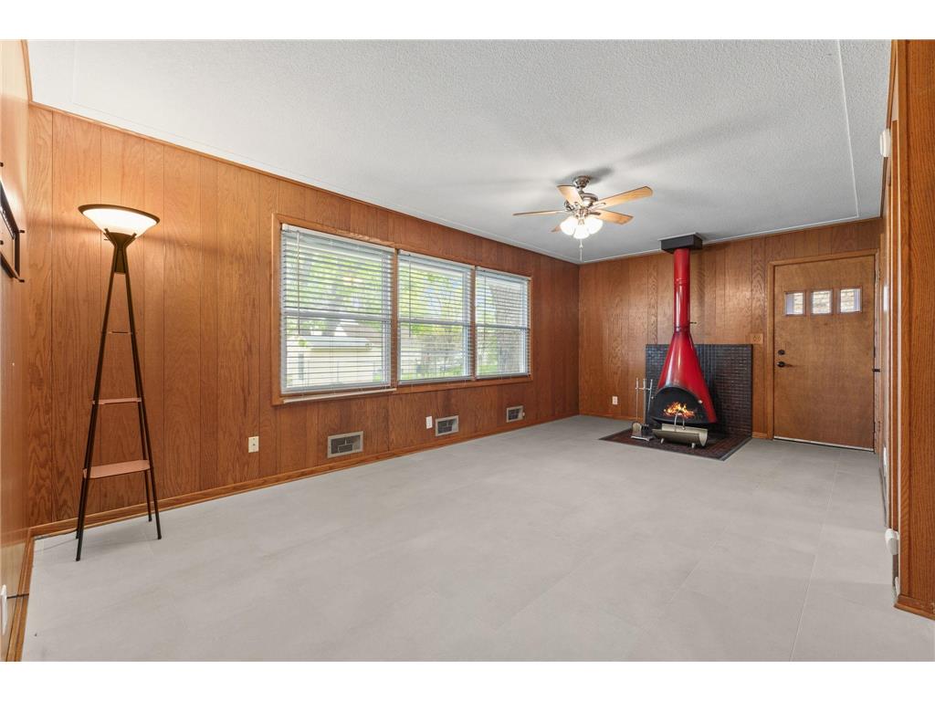 2085 Hamline Avenue N Roseville MN 55113 7075126 image12