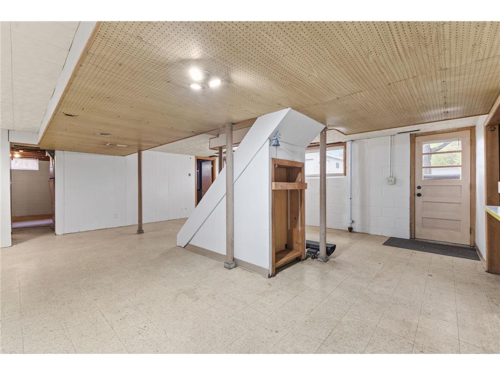 2085 Hamline Avenue N Roseville MN 55113 7075126 image26