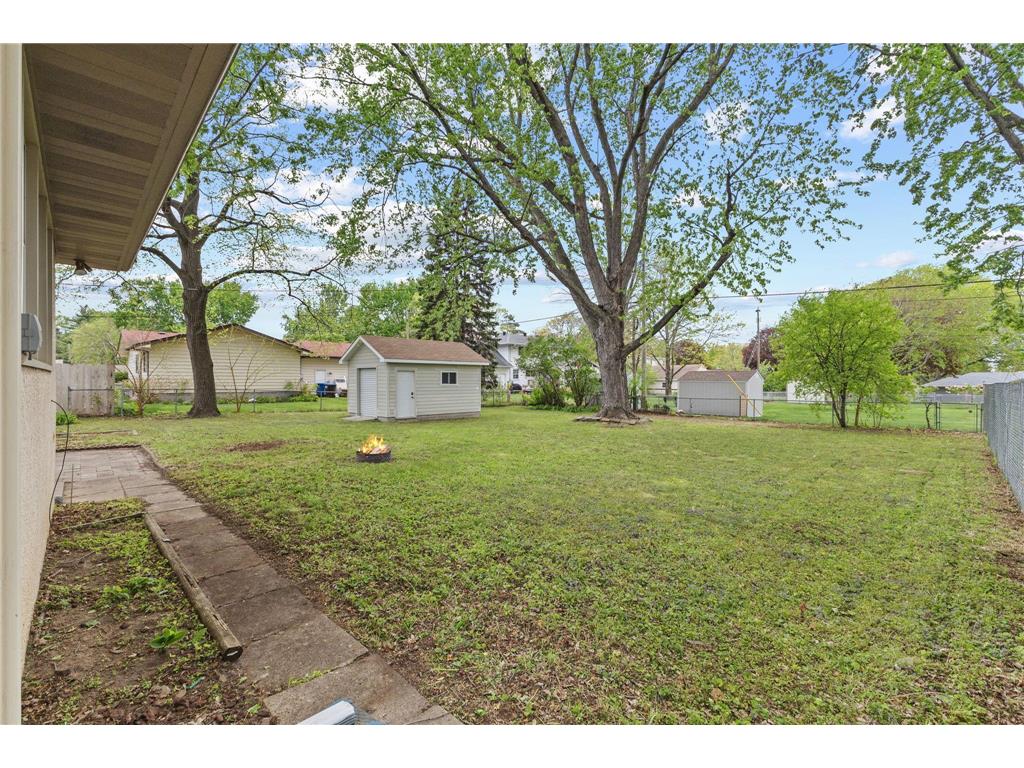 2085 Hamline Avenue N Roseville MN 55113 7075126 image31