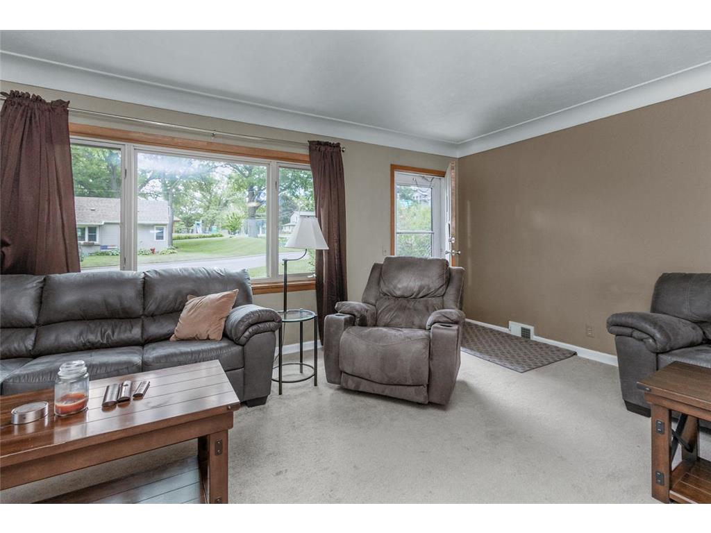 2087 Eldridge Avenue E North Saint Paul MN 55109 7093480 image4