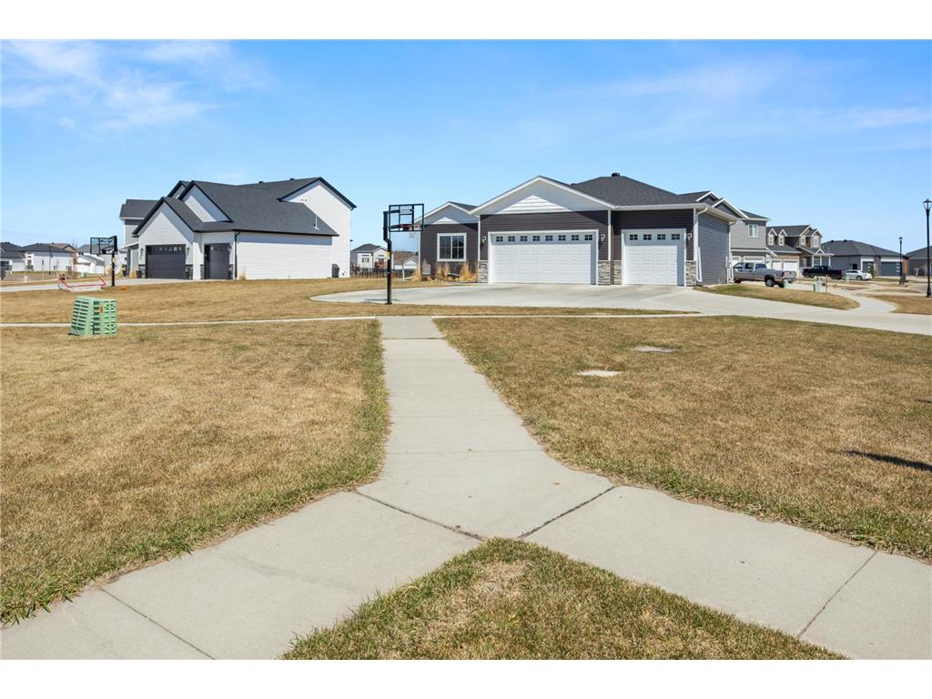 2089 67th Avenue S Fargo ND 58104 7088624 image50