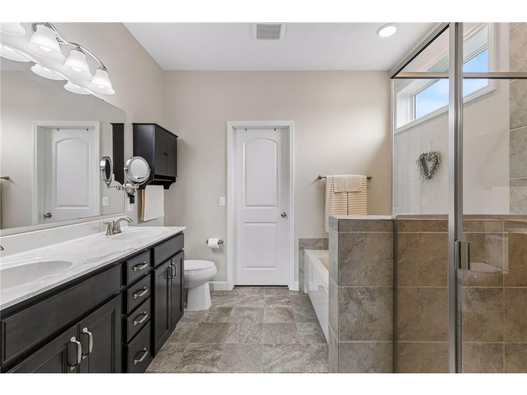 20890 Goodhue Way Lakeville MN 55044 7067404 image32
