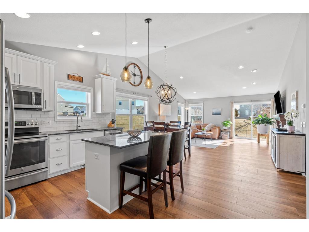 20892 Hartford Way Lakeville MN 55044 6691427 image2