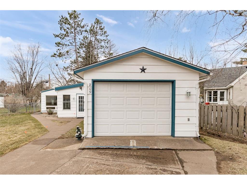 209 1st Street Moose Lake MN 55767 - Moosehead 6706982 image1