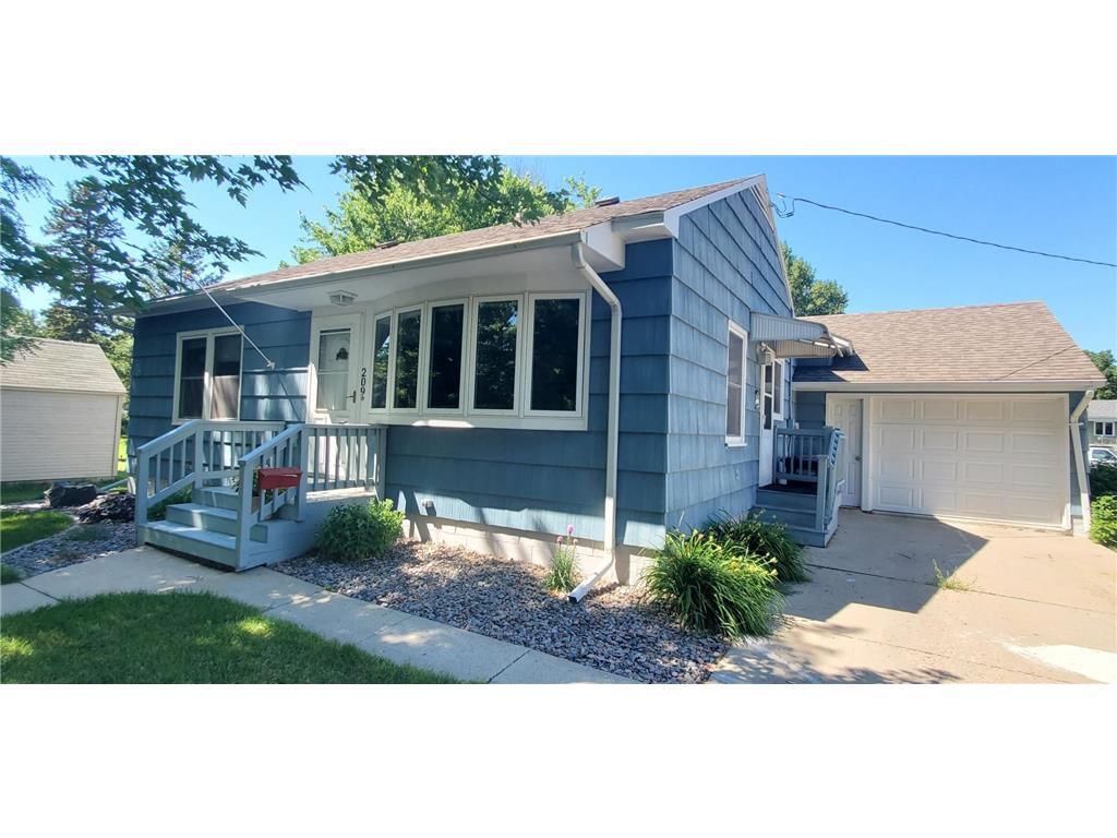 209 2nd Avenue NE, Glenwood, MN, 56334 MLS 6236314 Edina Realty