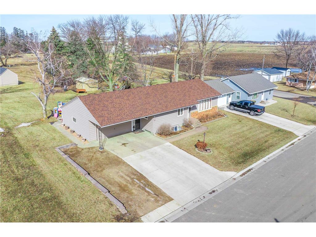 209 2nd Avenue NW Freeport MN 56331 6679623 image1