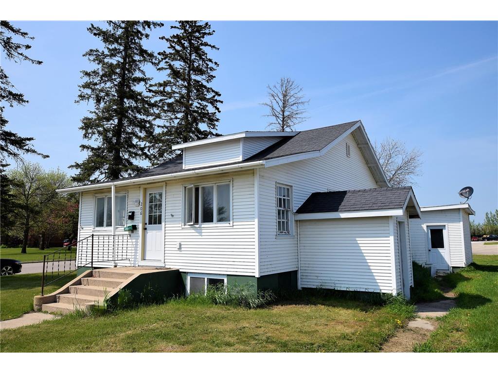 209 2nd Avenue NW Roseau MN 56751 6336737 image1