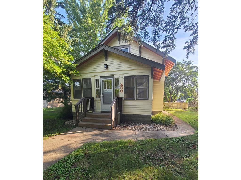 209 4th Street W Canby MN 56220 6780356 image1