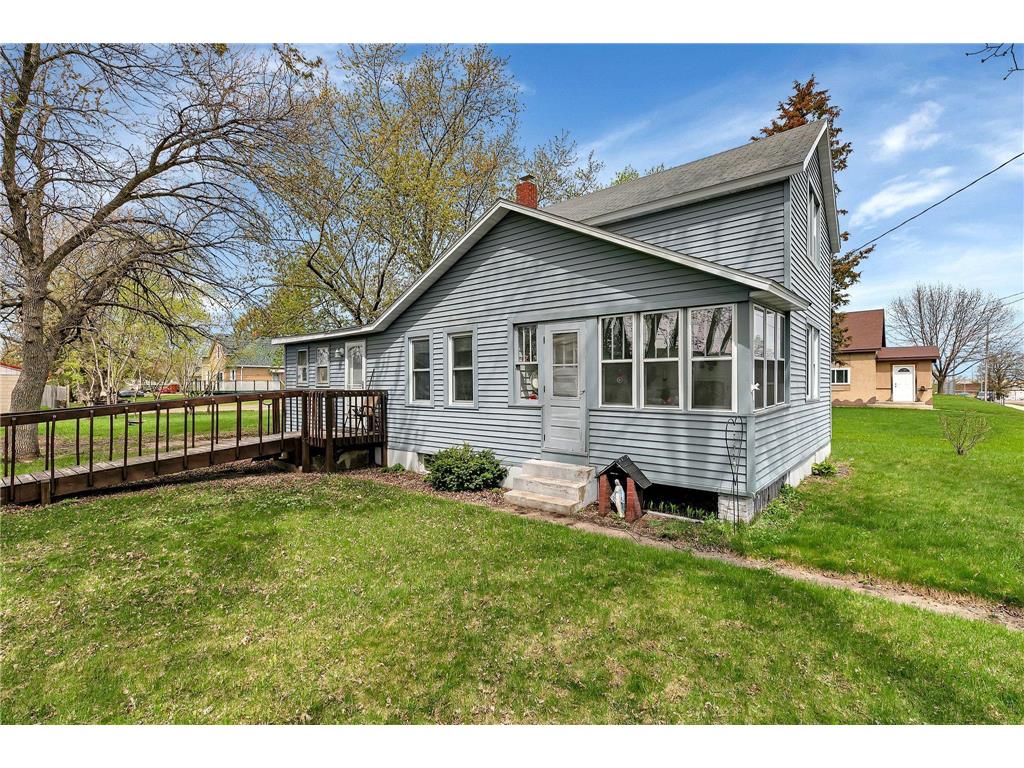 209 5th Avenue N Waite Park MN 56387 6369168 image1