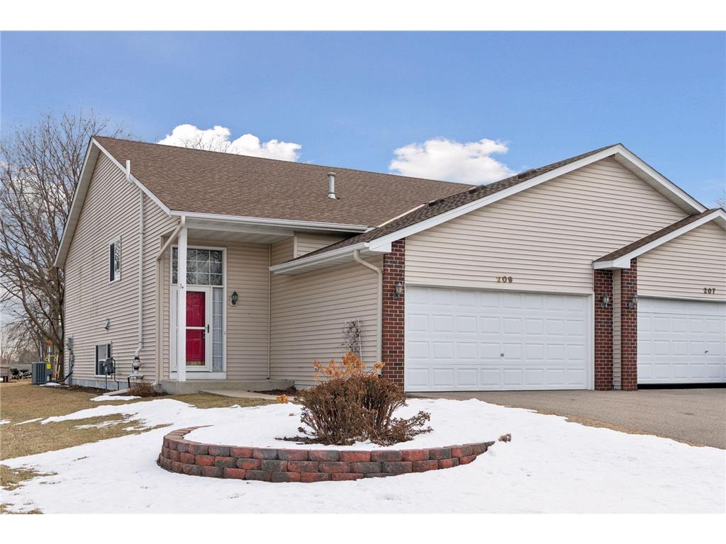 209 6th Avenue NW New Prague MN 56071 6646220 image1