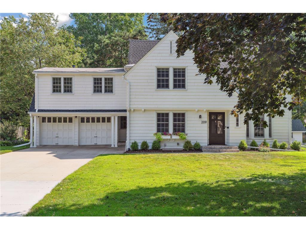 209 Ashley Road, Hopkins, MN, 55343 MLS 6420863 Edina Realty