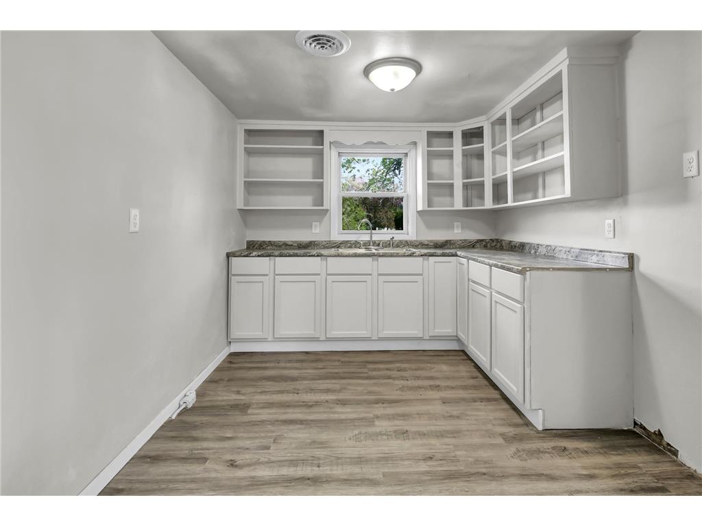 209 Center Avenue W Deer Creek Twp MN 56527 6546871 image1