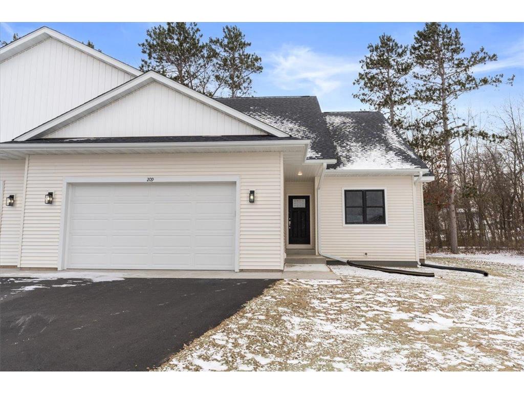 209 Center Street W Amery WI 54001 6575672 image1