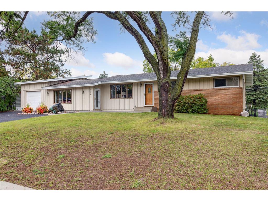 209 Dawn Avenue Shoreview MN 55126 6438795 image1
