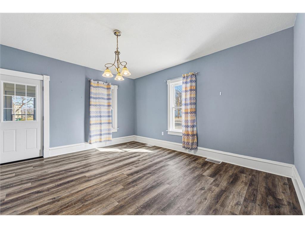209 Division Street S Morristown MN 55052 7026500 image11