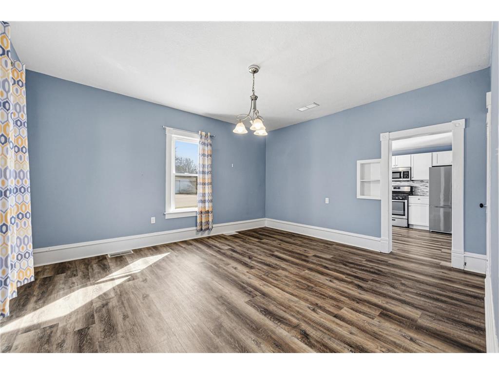 209 Division Street S Morristown MN 55052 7026500 image13