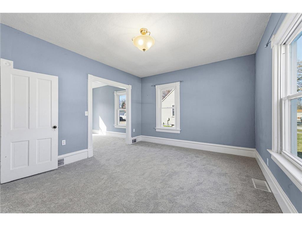 209 Division Street S Morristown MN 55052 7026500 image19