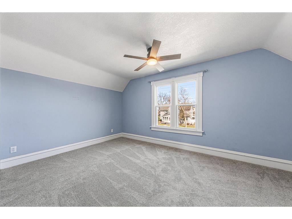 209 Division Street S Morristown MN 55052 7026500 image28