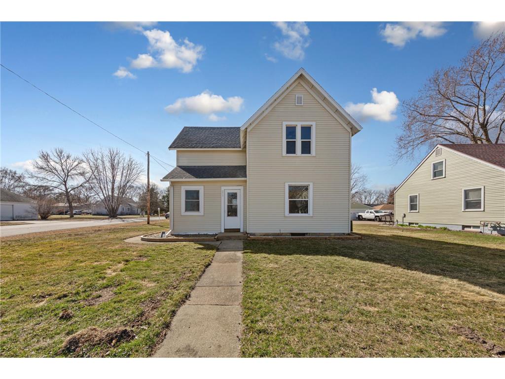 209 Division Street S Morristown MN 55052 7026500 image3