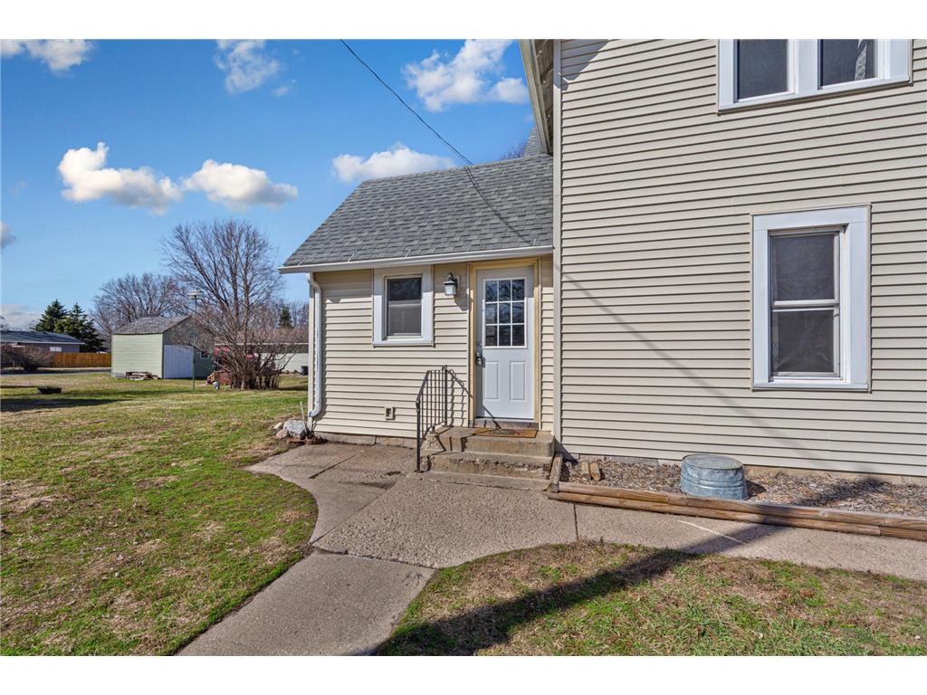 209 Division Street S Morristown MN 55052 7026500 image5