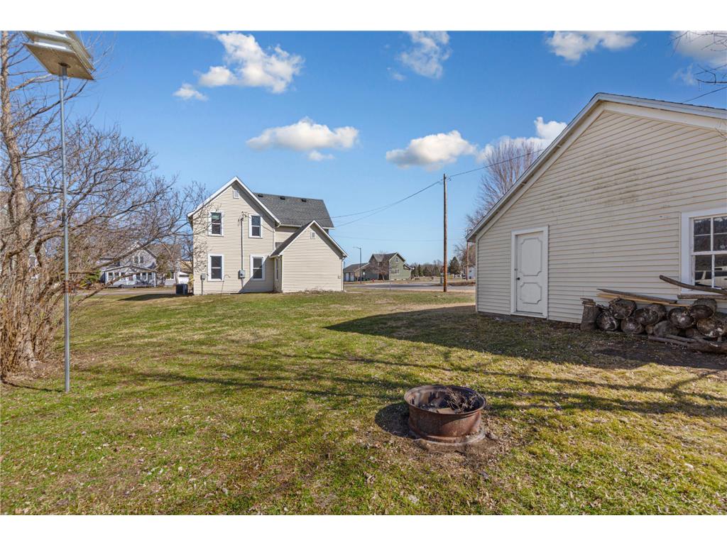 209 Division Street S Morristown MN 55052 7026500 image7
