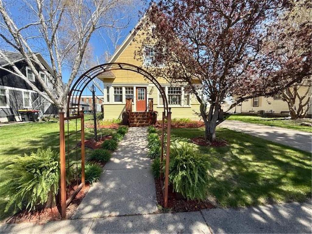 209 E 5th Street Redwood Falls MN 56283 7070060 image2