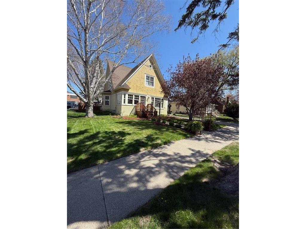 209 E 5th Street Redwood Falls MN 56283 7070060 image3