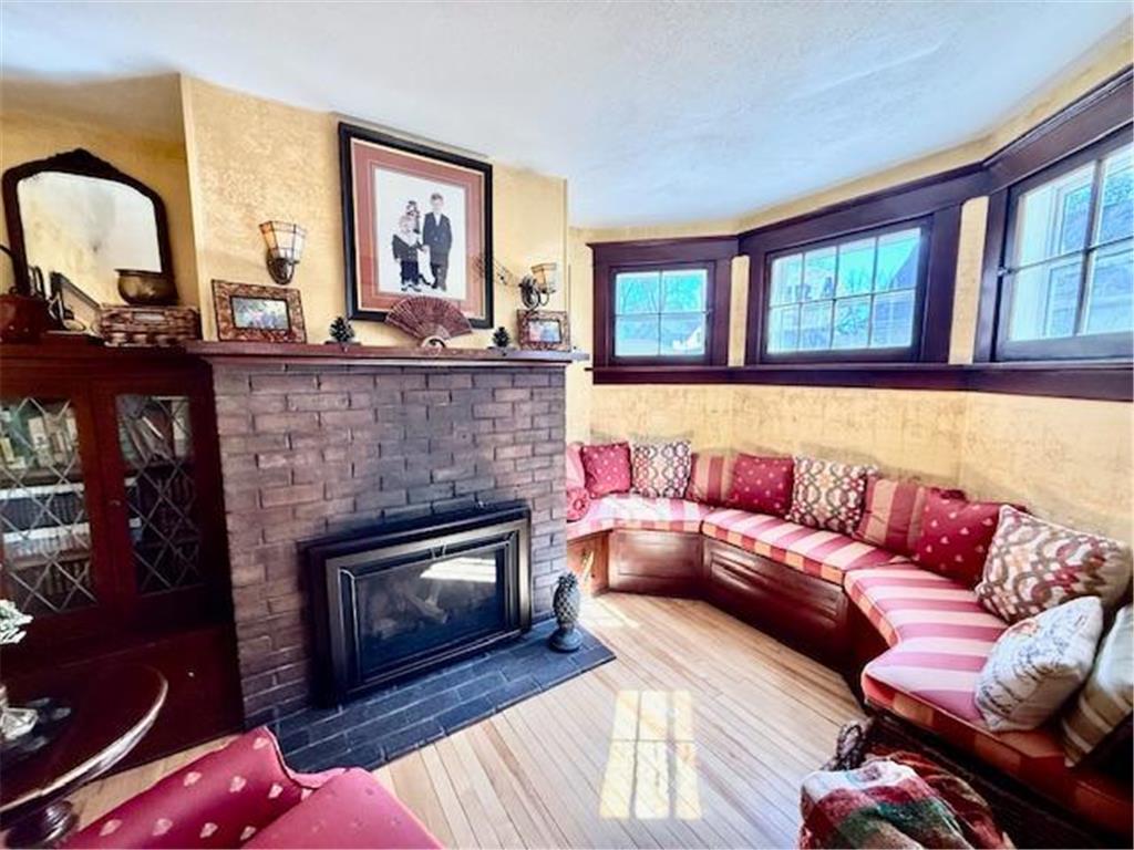 209 E 5th Street Redwood Falls MN 56283 7070060 image32
