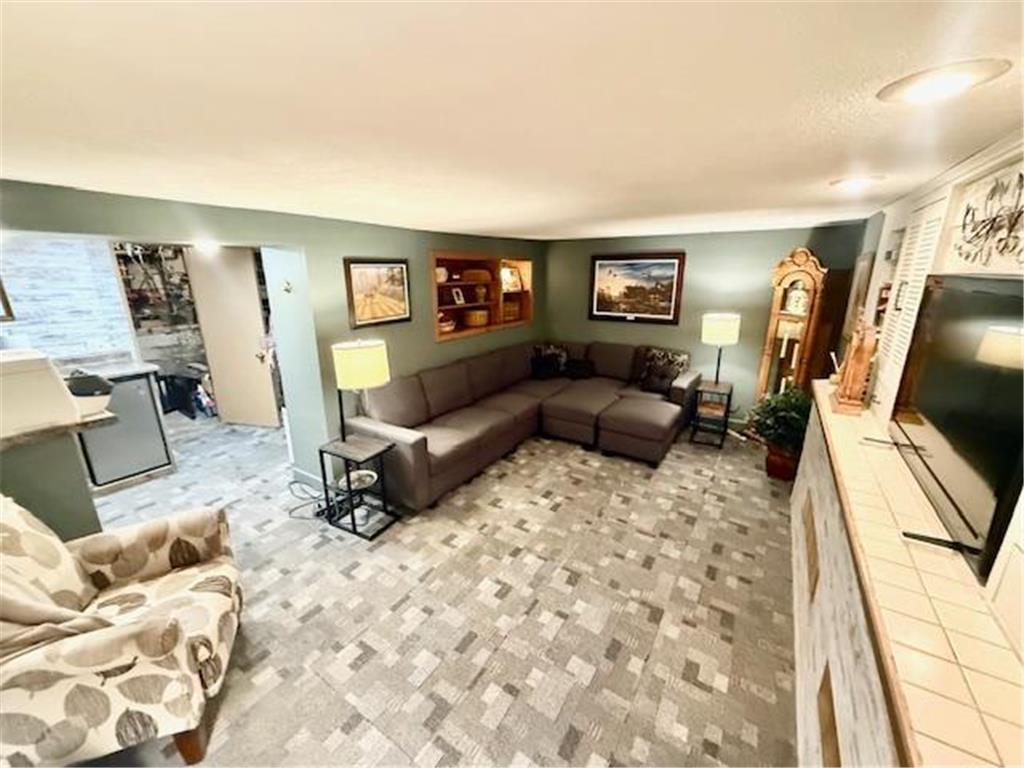 209 E 5th Street Redwood Falls MN 56283 7070060 image53