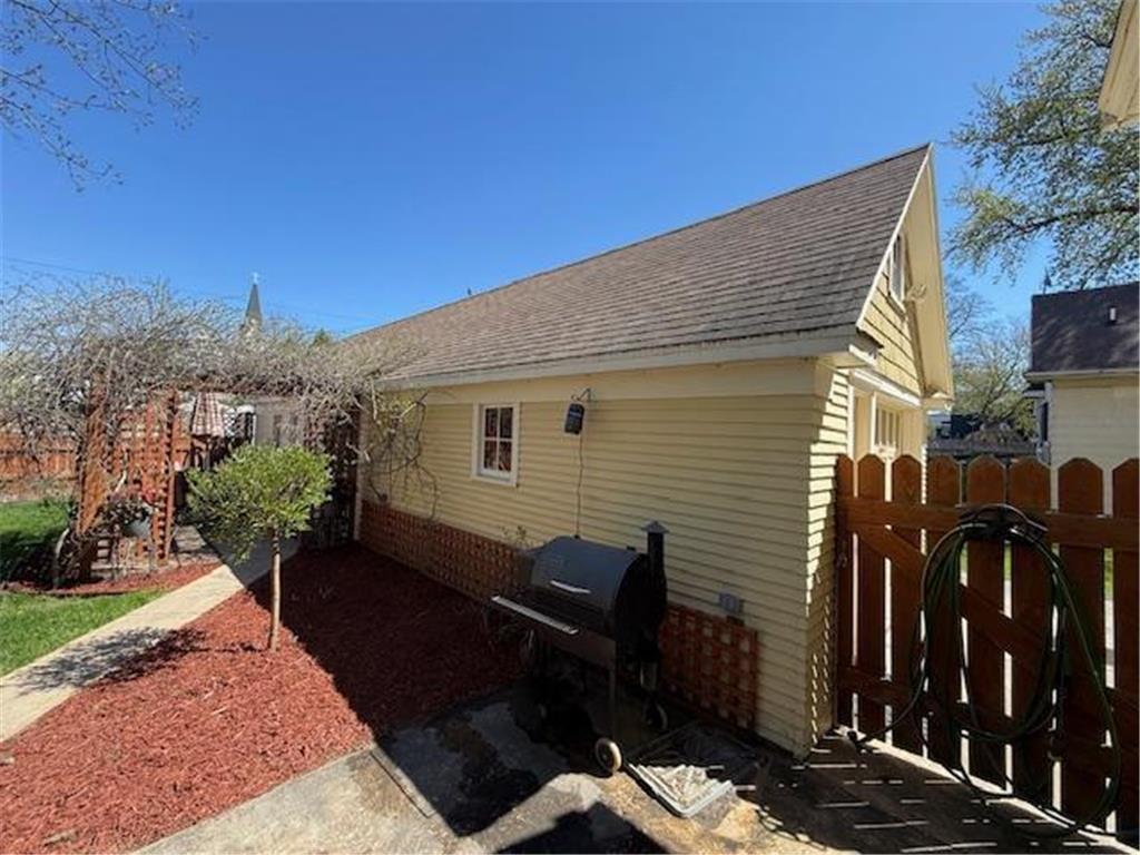 209 E 5th Street Redwood Falls MN 56283 7070060 image7