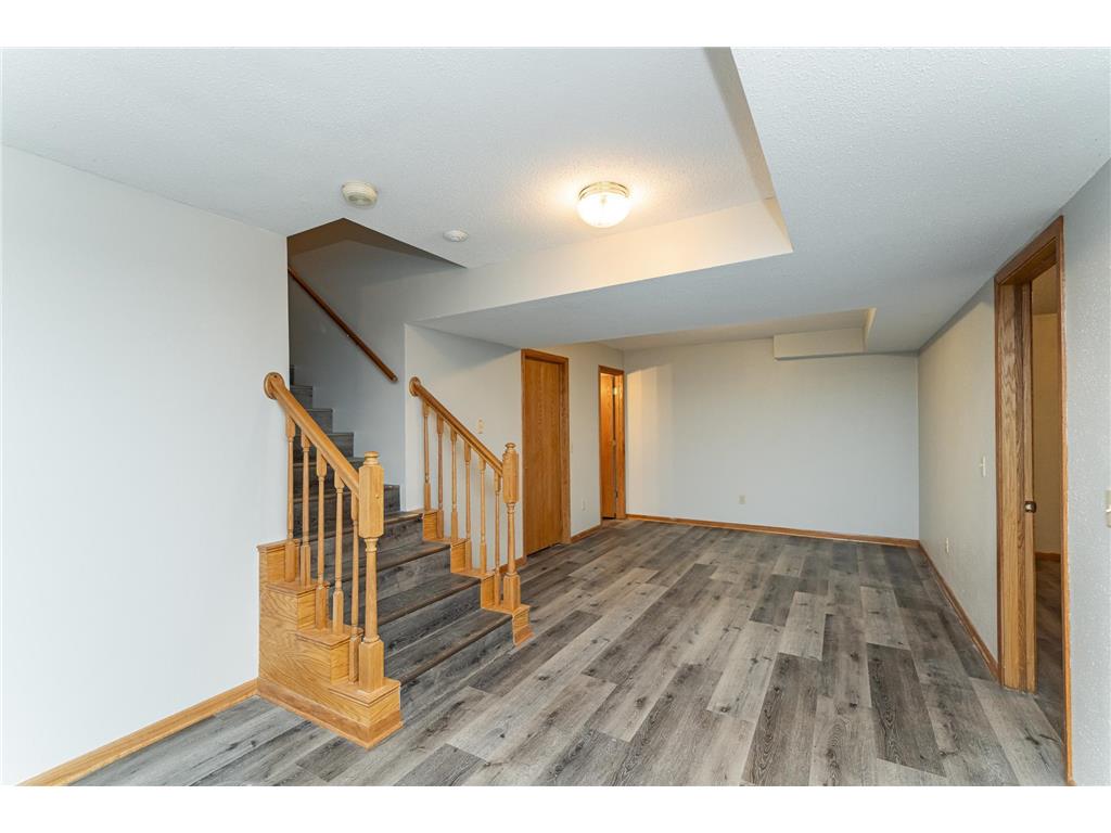 209 E Henry Street Le Roy MN 55951 6806049 image22