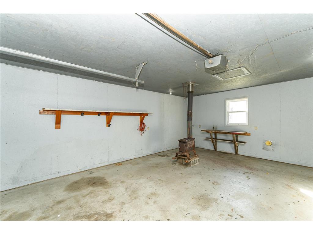 209 E Henry Street Le Roy MN 55951 6806049 image30