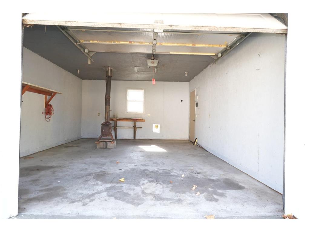 209 E Henry Street Le Roy MN 55951 6806049 image31