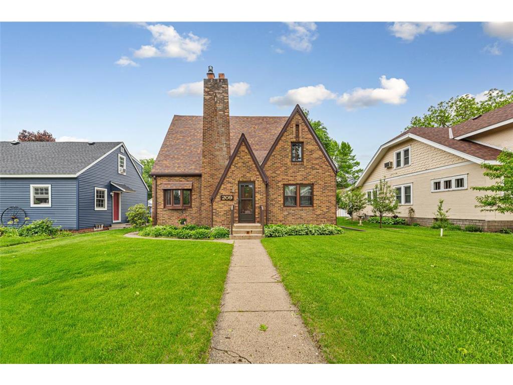 209 E Main Street Arlington MN 55307 6719323 image1