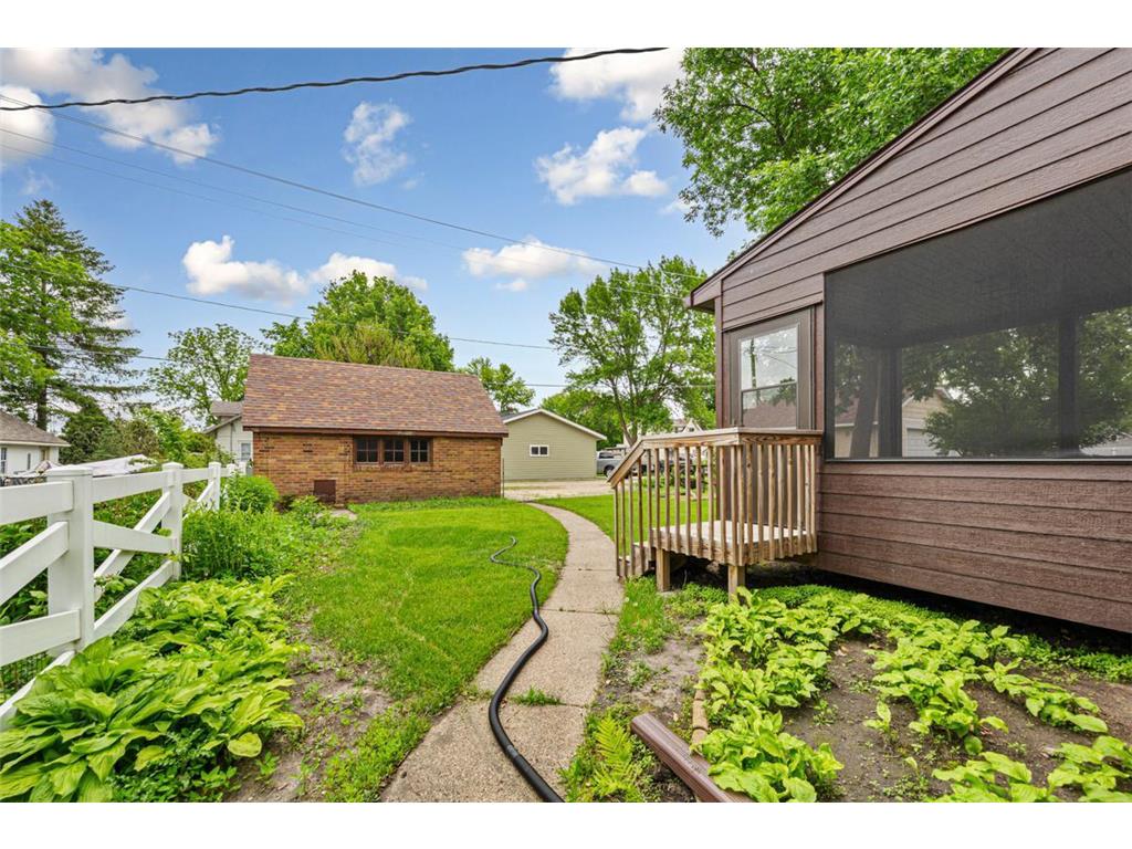209 E Main Street Arlington MN 55307 6719323 image32