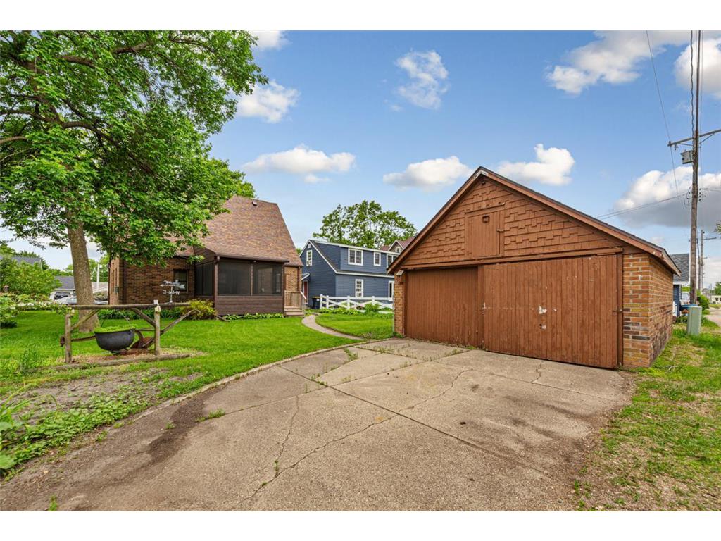 209 E Main Street Arlington MN 55307 6719323 image33