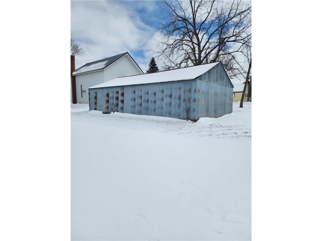 209 E Main Street Racine MN 55967 7038444 image1