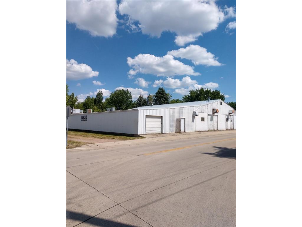 209 Highway 7 NE Silver Lake MN 55381 6348758 image1