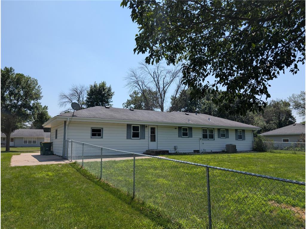 209 Hillcrest Way Le Sueur MN 56058 6756453 image3