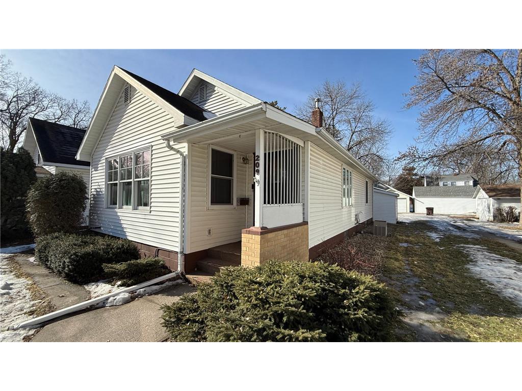 209 N 10th Street Montevideo MN 56265 7018329 image2