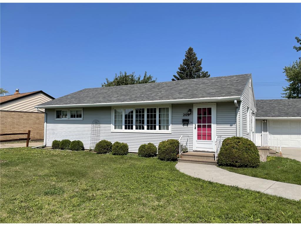 209 N Inner Drive Hibbing MN 55746 6329543 image1