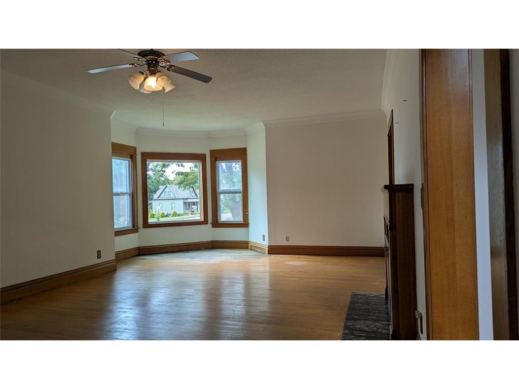 209 Oak Avenue SW Montgomery MN 56069 6788671 image12