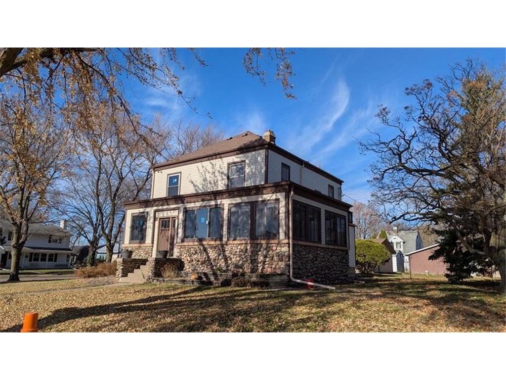 209 Oak Avenue SW Montgomery MN 56069 6788671 image2