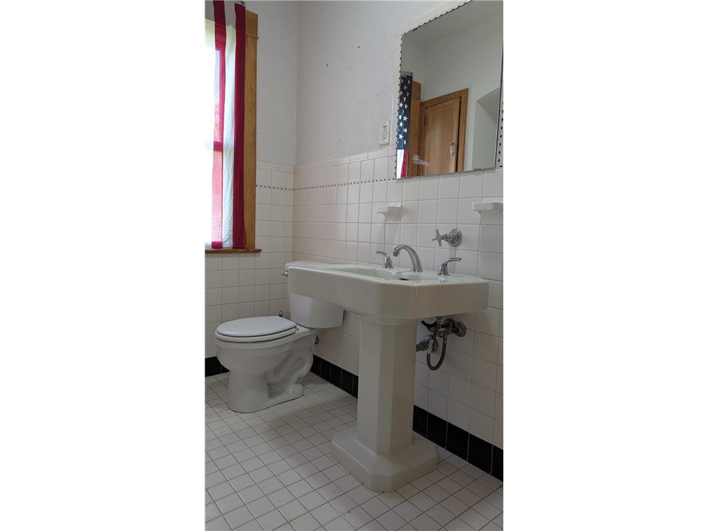 209 Oak Avenue SW Montgomery MN 56069 6788671 image41