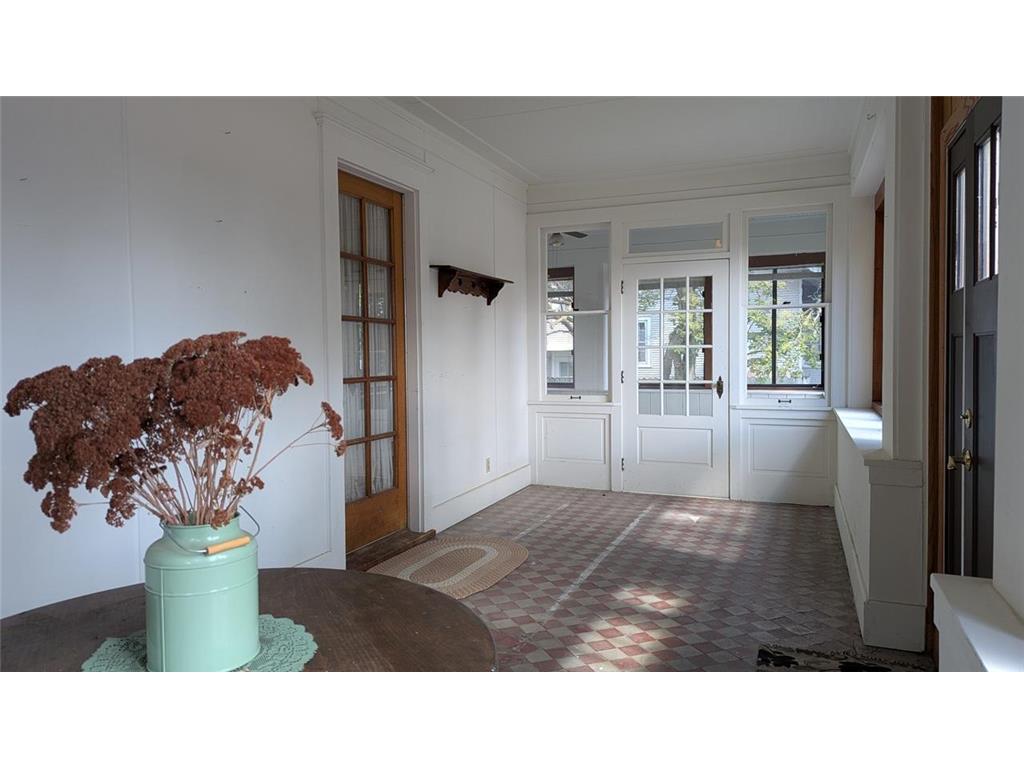 209 Oak Avenue SW Montgomery MN 56069 6788671 image5